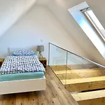 Bei Playmobil 2,130 M2,24h Self Check-in,free Parking