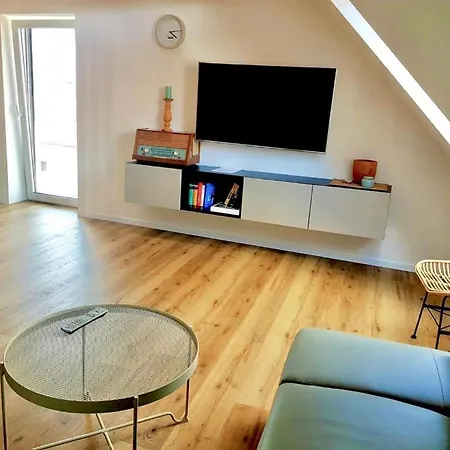 Apartment Bei Playmobil 2,130 M2,24h Self Check-in,free Parking *